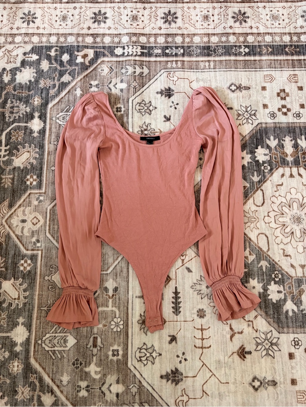 Forever 21 Mauve Puff-Sleeve Scoop Neck Bodysuit